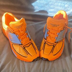Mens - Vibrant Orange and Blue Size 11